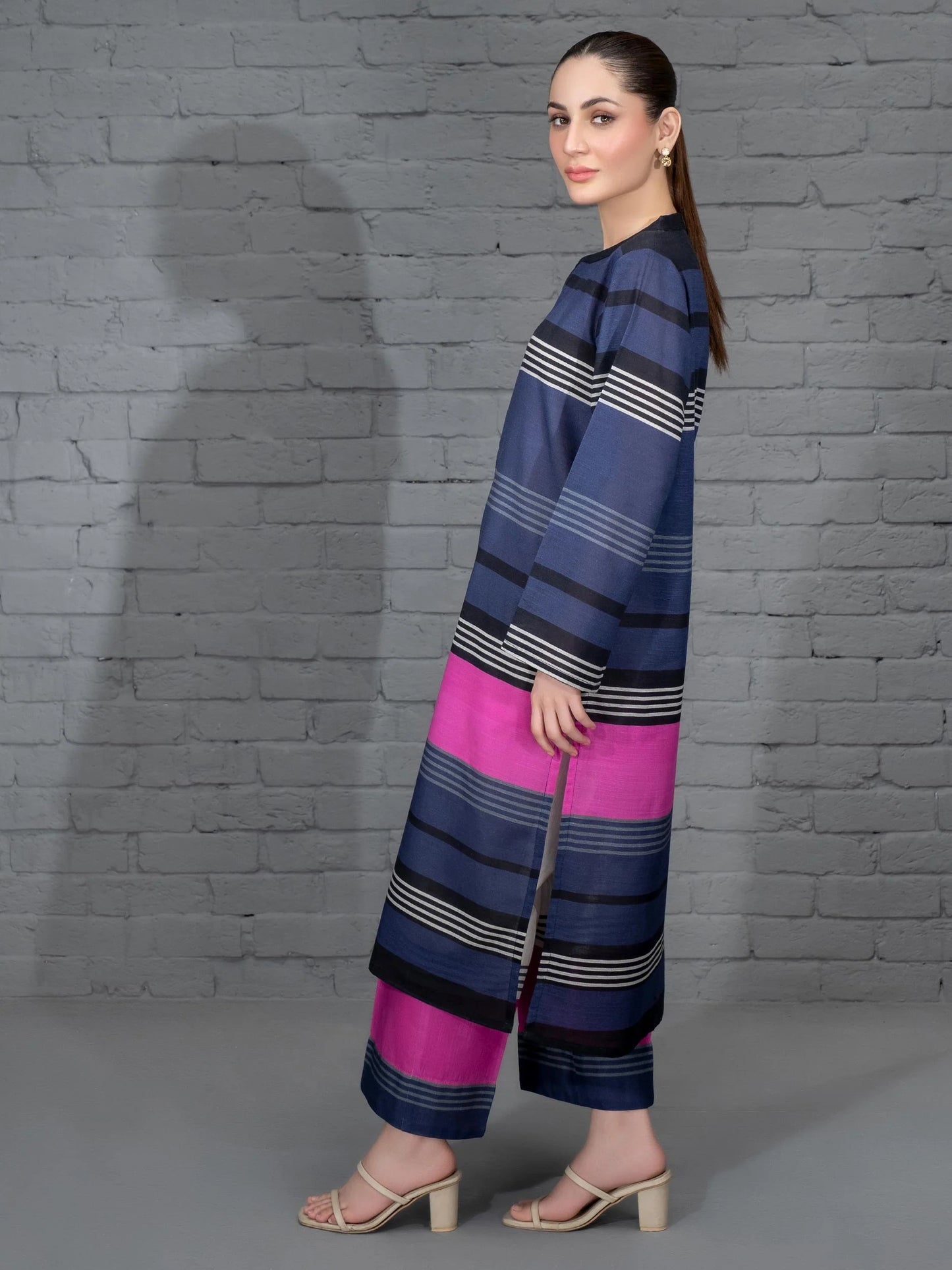 Rangzaar Luxe 2PC Suit